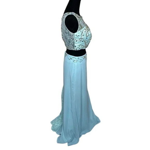 Two piece ice blue Prom dress scoop sheath with beading bodice + sweep train - Picture 8 of 11